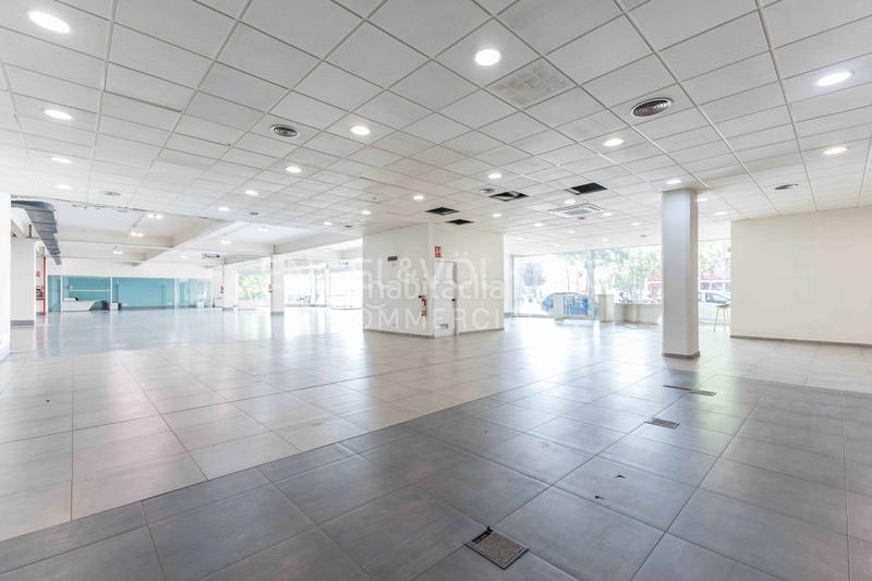 Foto a7dc3f55-ef2b-48d7-9a88-5b3ffd0ff102. Affitto locale commerciale in La Verneda - La Pau Barcelona