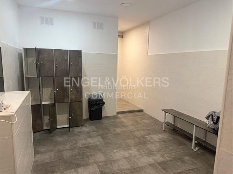 Foto 2b811a7e-dc42-4e99-948e-7597cc0f7c34. Alquiler local comercial gimnasio totalmente equipado en traspaso en Mataró