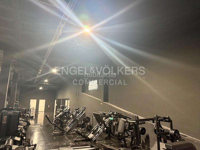 Foto 4a849fe3-1447-4a2e-b11f-99b69d3fc687. Alquiler local comercial gimnasio totalmente equipado en traspaso en Mataró
