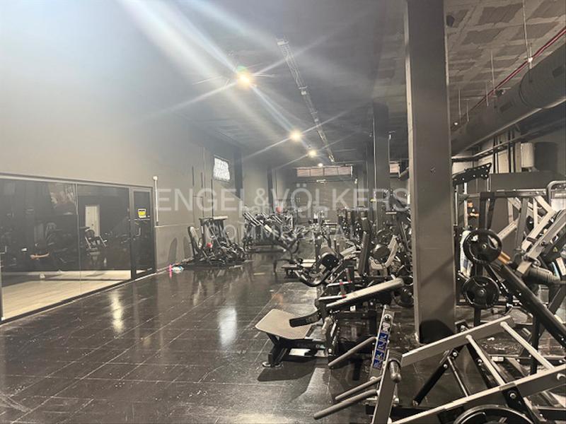 Foto 7d0701fd-d804-4e2d-b2f3-6374052715a3. Alquiler local comercial gimnasio totalmente equipado en traspaso en Mataró