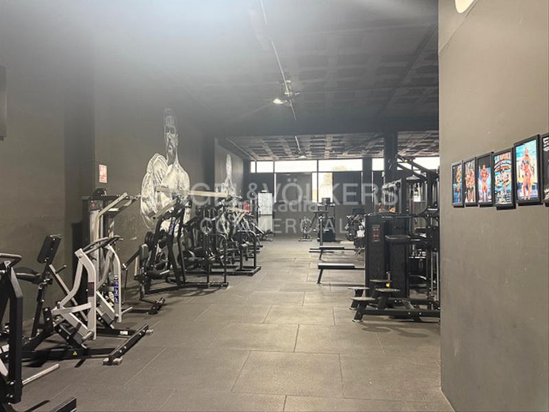 Foto 8da622a6-e920-4ae4-829d-8b94c7889b4b. Alquiler local comercial gimnasio totalmente equipado en traspaso en Mataró