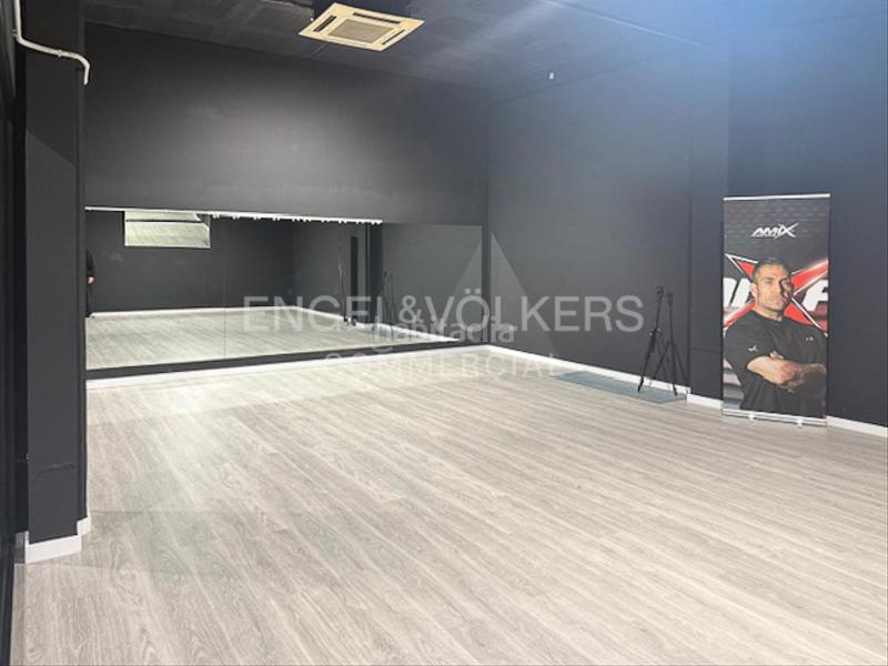 Foto d4cbbcc4-636c-429b-94a6-911cb89964fc. Alquiler local comercial gimnasio totalmente equipado en traspaso en Mataró