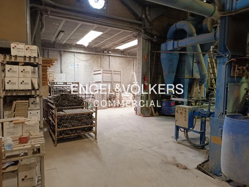 Foto 1b259edc-5f41-4d2b-b4a7-0be0b8b474c2. Capannone industriale in Centre Igualada