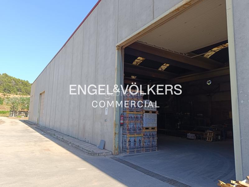 Foto 1e05ab15-da60-4956-bc13-1ac98fdfbfc4. Capannone industriale in Centre Igualada