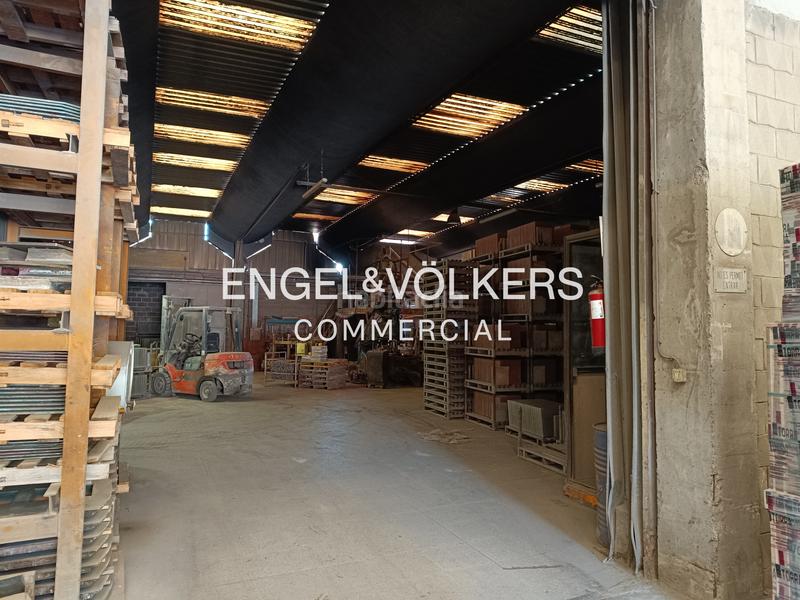 Foto 8c351f54-1ec2-47af-854d-403dc2d4ac4b. Capannone industriale in Centre Igualada