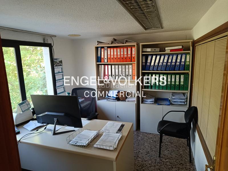 Foto ce0b82b9-f12a-457a-9f36-a9c857d6ba17. Capannone industriale in Centre Igualada