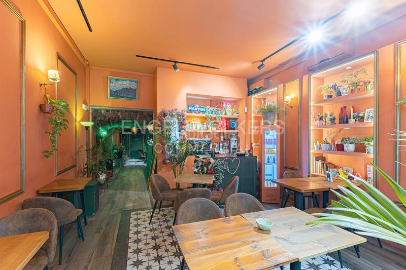 Foto ef0b2028-ca19-4498-9df2-82234a6ef8e5. Rent business premise in L´Antiga Esquerra de l´Eixample Barcelona