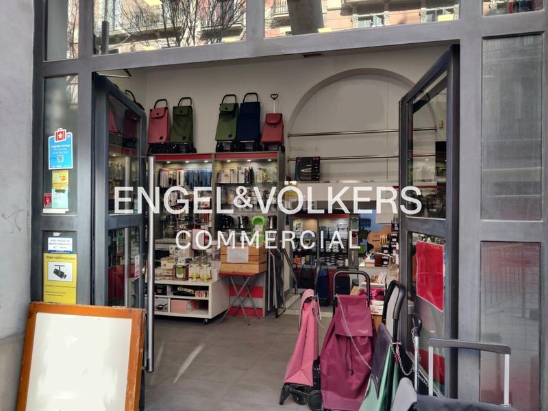 Foto 8ac8bc26-df5d-4d85-9ecb-d8572e856c03. Rent business premise in Sant Antoni Barcelona