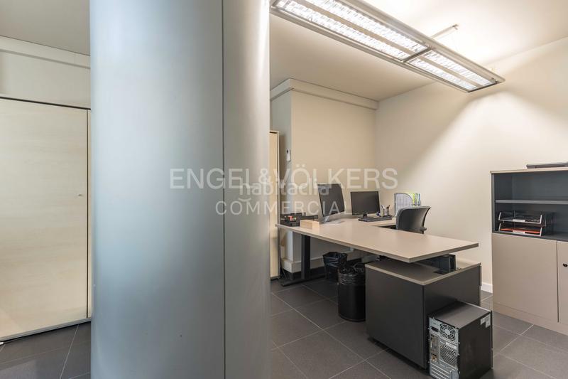 Foto 79de7374-9c64-4a5b-9fdf-a90bd6d60d78. Alquiler oficina  en Sarrià en zona residencial y totalmente equipada. en Barcelona