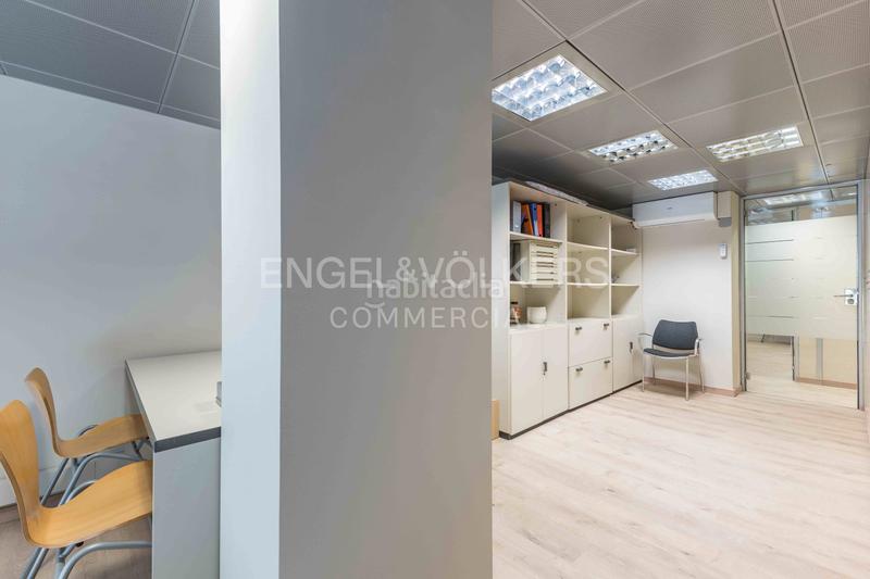 Foto ffa11ff4-76de-442f-9587-5383cace396e. Miete büro in Sarrià Barcelona