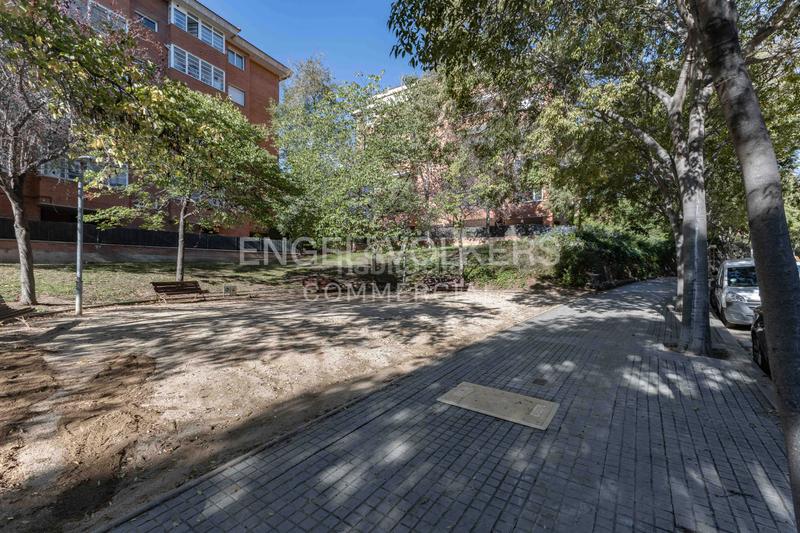 Foto e110bc93-662a-469c-9e29-75b7b01534bc. Rent office space in Sarrià Barcelona