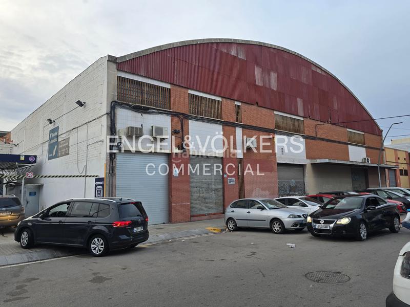 Foto 420eef47-e11e-48df-9a41-f429d62ebe4e. Local comercial a Bon Pastor Barcelona