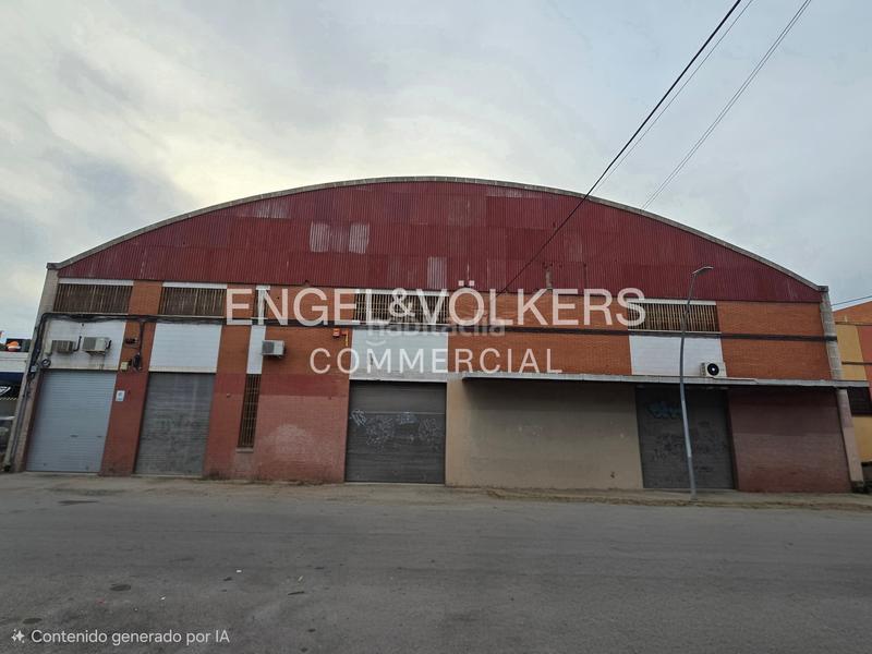 Foto b4c1b0e6-8ddd-43ae-a6a5-ba378ae0de58. Local comercial a Bon Pastor Barcelona