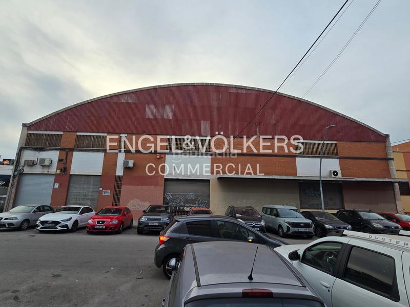 Foto bf55525a-ac6f-4bd9-8d8f-3a852d4bc0c9. Local comercial a Bon Pastor Barcelona