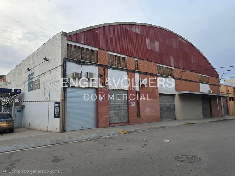 Foto c9795427-85f6-4e49-b56d-daa23ceb28e5. Local comercial a Bon Pastor Barcelona