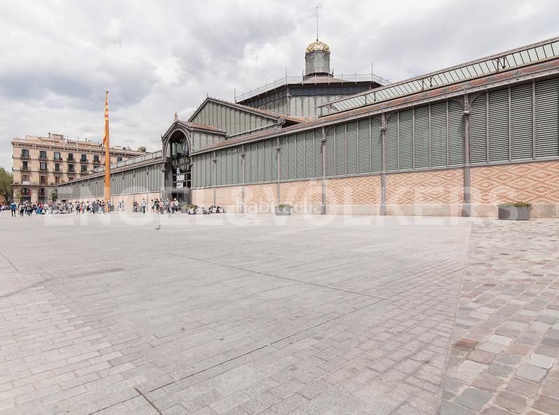 Foto 2824050a-f80a-40cb-9273-607fd13be2ec. Affitto locale commerciale in St. Pere - Sta. Caterina - El Born Barcelona