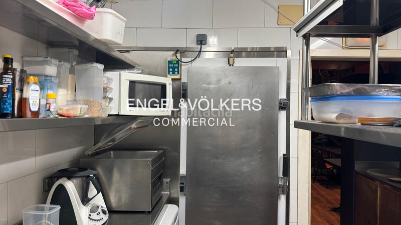 Foto 5f167273-119c-4ffa-a838-d3cc8bbc2b59. Alquiler local comercial restaurante esquinero c3 en born en Barcelona