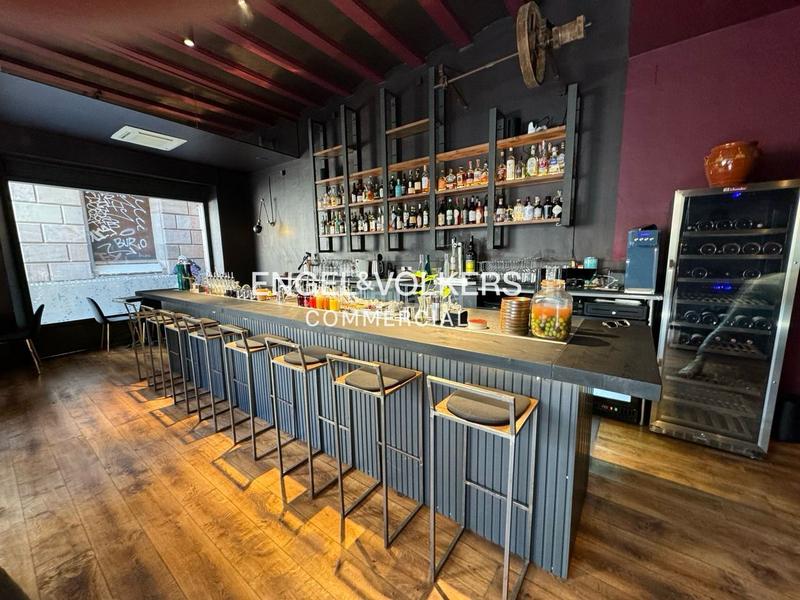 Foto 919d3c09-b9ac-49c1-bdd2-156fc891a20d. Alquiler local comercial restaurante esquinero c3 en born en Barcelona