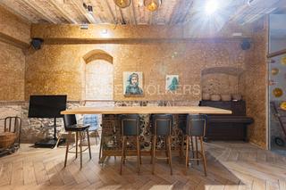 Business premise in Gòtic