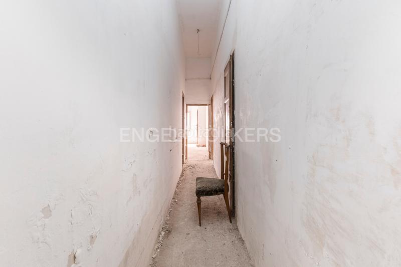 Foto 459a860b-4a78-40bd-ab2d-e14ab79e204d. Local commercial dans Congrés - Indians Barcelona