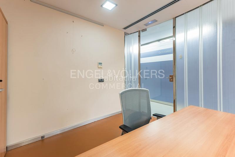 Foto 079277c8-8c99-43cb-90bb-655c6a98d5b3. Rent business premise in Dreta de l´Eixample Barcelona