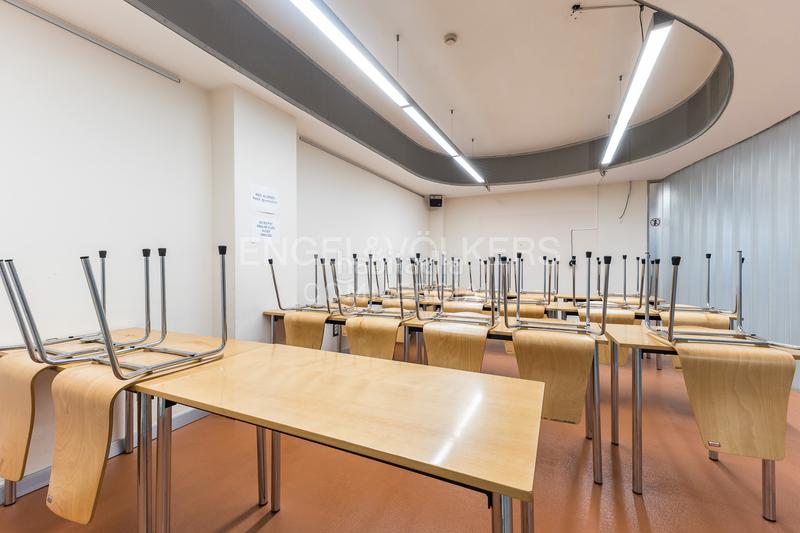 Foto 3b65bf0a-0c23-4b14-93d6-c5171cfee6a7. Rent business premise in Dreta de l´Eixample Barcelona