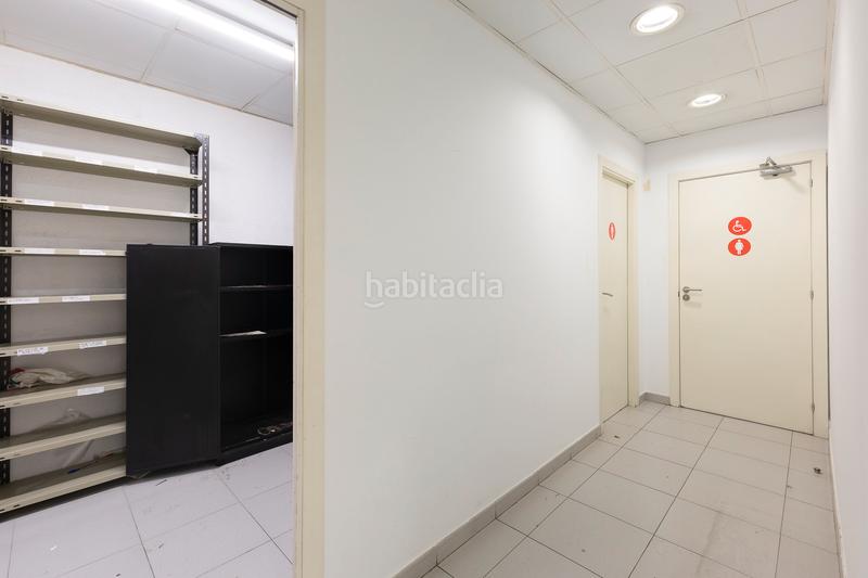 Foto e233735c-8ffd-4d3e-9d3d-c567ac714a0b. Alquiler local comercial local en alquiler en carrer de consell de cent en Barcelona