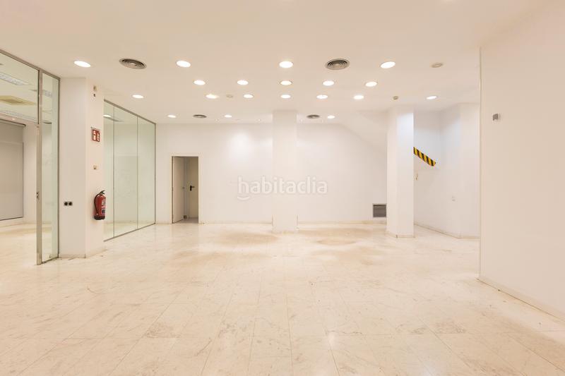 Foto 214c9759-6bf2-4c3e-9f1c-962501764169. Rent business premise in Hostafrancs Barcelona