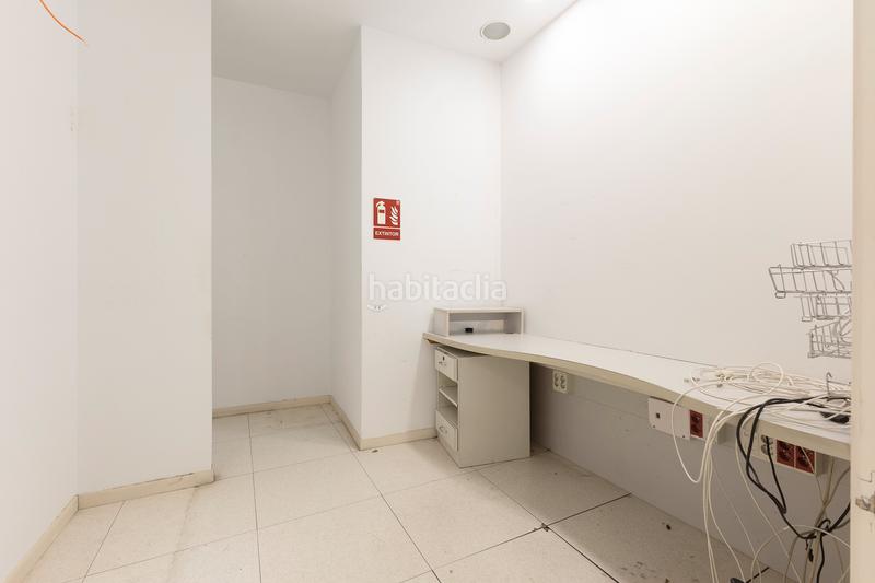 Foto e9f63fa7-c21a-46fe-93c6-0edcfdd40fc8. Rent business premise in Hostafrancs Barcelona