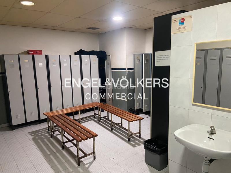 Foto 158d6b08-61d3-4b8f-8044-2039e0a0338a. Bâtiment à usage industriel dans Centre Hospitalet de Llobregat (L´)