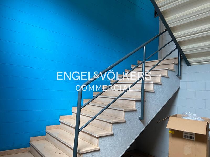 Foto 44a072bf-cdc8-4f77-9d0c-6bd7e5a9a6b0. Bâtiment à usage industriel dans Centre Hospitalet de Llobregat (L´)