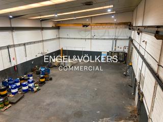 Bâtiment à usage industriel à Centre