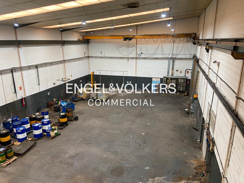 Foto 6512d6a6-c4a0-478d-b9d5-17cd8e44ca9d. Bâtiment à usage industriel dans Centre Hospitalet de Llobregat (L´)