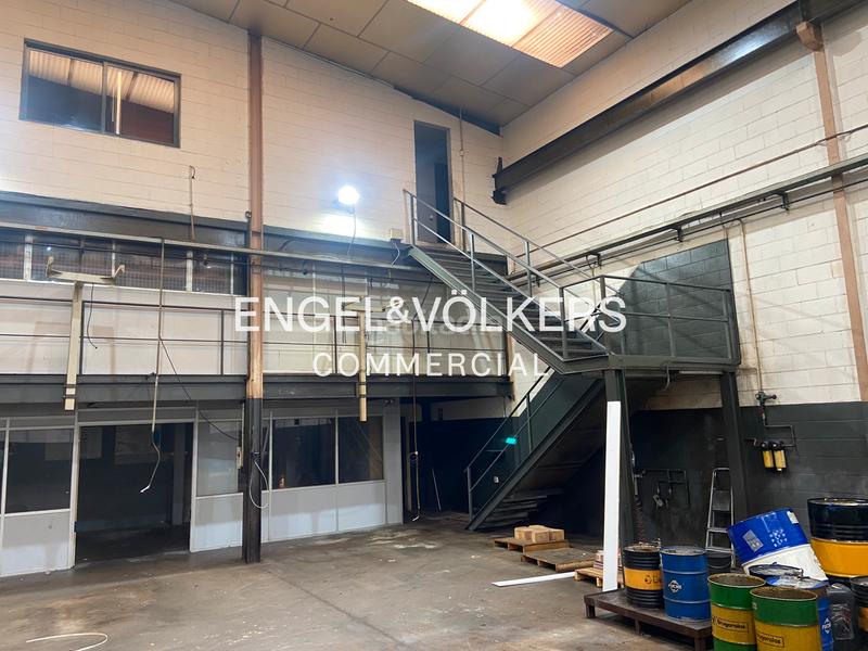 Foto 6de9de14-c699-441a-8405-7aaf8c45ed62. Bâtiment à usage industriel dans Centre Hospitalet de Llobregat (L´)