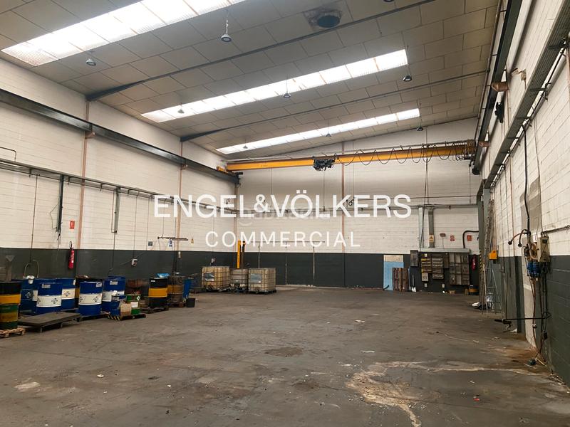 Foto becaed28-22fa-4930-8755-d84a39643655. Bâtiment à usage industriel dans Centre Hospitalet de Llobregat (L´)