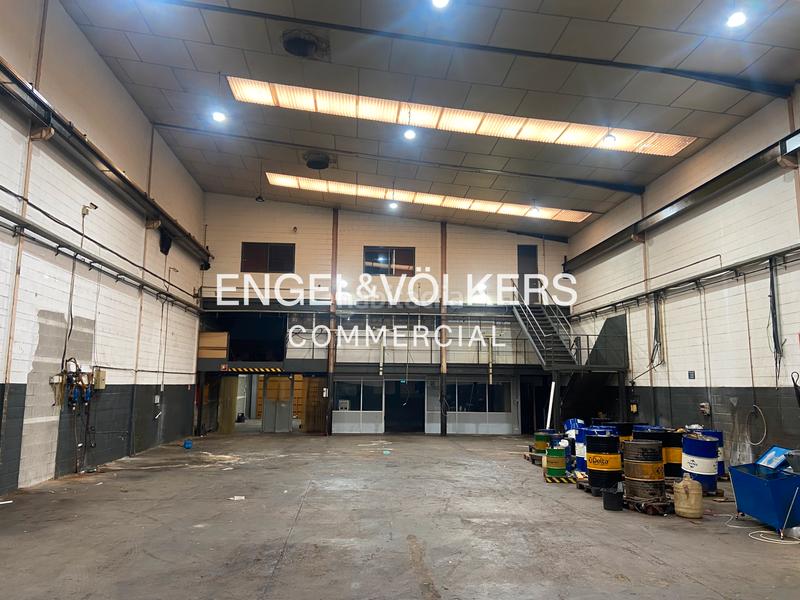 Foto db166bca-29ac-47f9-acba-4597bfb3c1eb. Bâtiment à usage industriel dans Centre Hospitalet de Llobregat (L´)