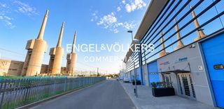 Miete Fabrikhalle in Port. Alquiler nave industrial en badalona