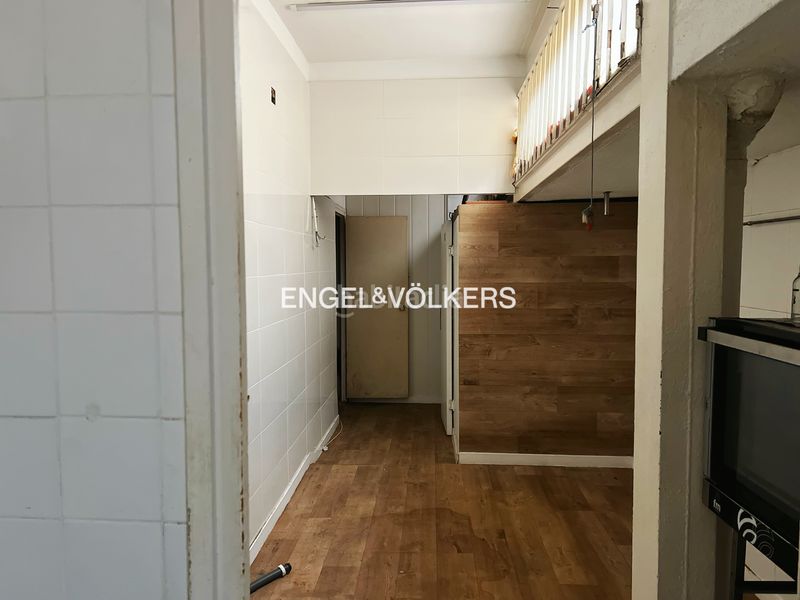 Foto 111238f4-4fb7-4fc8-9c3f-32d1702d0012. Local comercial a Eixample Tarragona