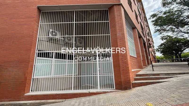 Foto 381c3a0f-4247-4102-a305-da2380e78096. Local comercial a Centre Ripollet