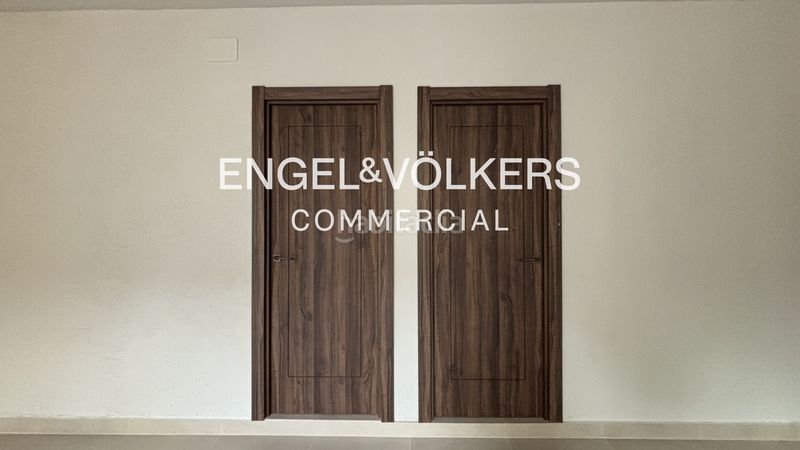 Foto 3ad6b901-7a75-4221-a0dc-098e52dc5483. Local comercial a Centre Ripollet