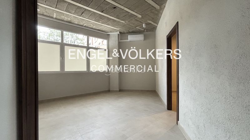 Foto a61c25d7-fe81-4aee-9851-7eea1df9fa0b. Local comercial a Centre Ripollet
