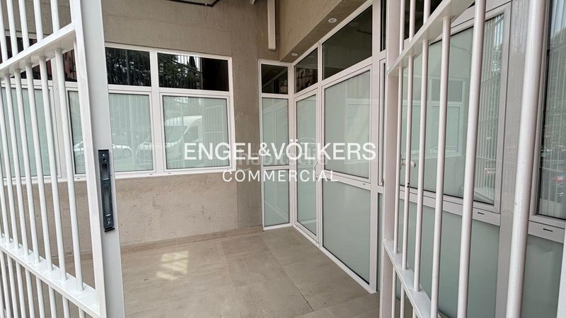 Foto a8fa4ff6-c6dc-4a2b-a3cf-a205b0e82268. Local comercial a Centre Ripollet