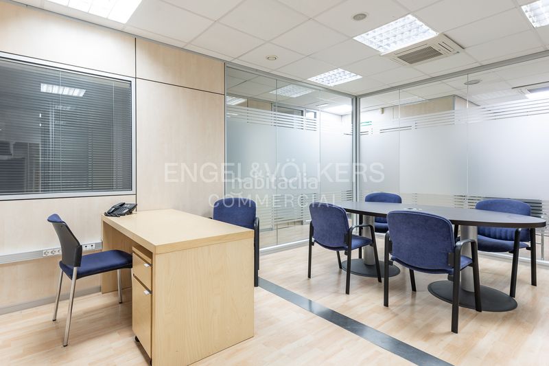 Foto ae4138e8-76ae-4b78-9e72-4cd1230cbd9d. Local comercial a Vallcarca - Penitents Barcelona