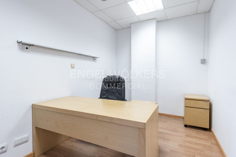 Foto e7755daa-5bd0-47a6-914d-0f21abbcff22. Local comercial a Vallcarca - Penitents Barcelona