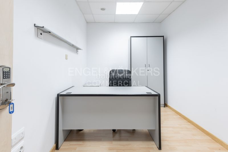 Foto f4b8f01e-d562-4602-abaf-a3ff169eca39. Local comercial a Vallcarca - Penitents Barcelona