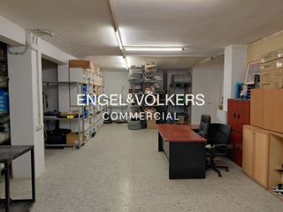 Local Comercial en Can Vidalet. Oportunidad local doble planta cedres 14