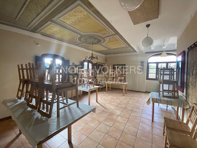 Foto 1a2b00fa-6681-4548-89ea-e0ab3a5e686e. Edificio  masía con múltiples posibilidades y usos en Igualada