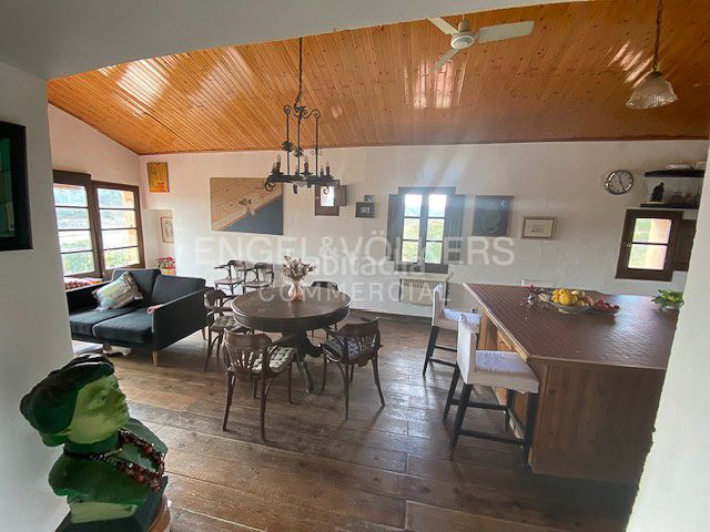 Foto bea3873f-4bdd-4a3c-b260-9d77dc2e0e7f. Edificio  masía con múltiples posibilidades y usos en Igualada