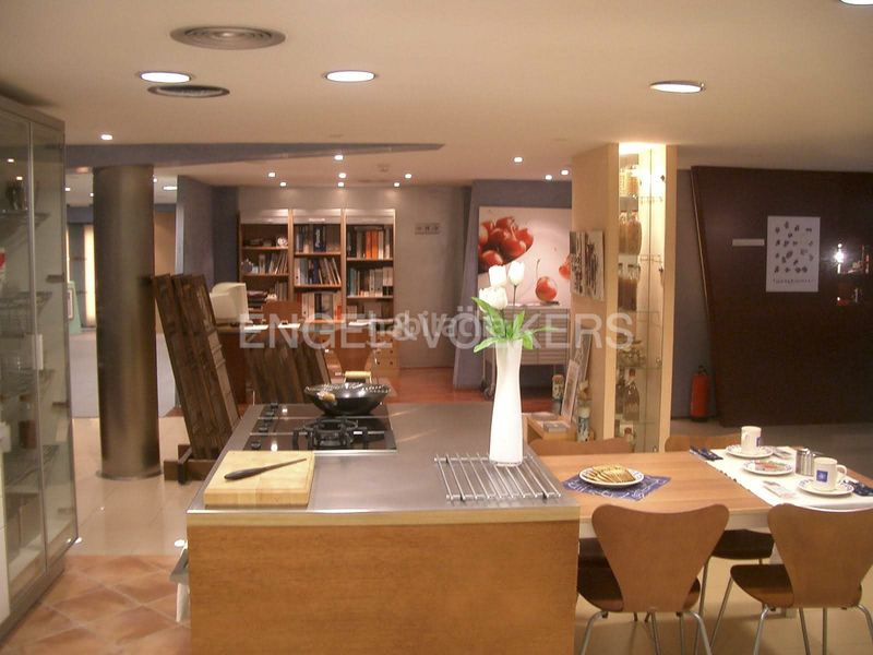 Foto 83a76dca-8ef5-4a0d-9045-900c3ff301cb. Local comercial a Centre Viladecans