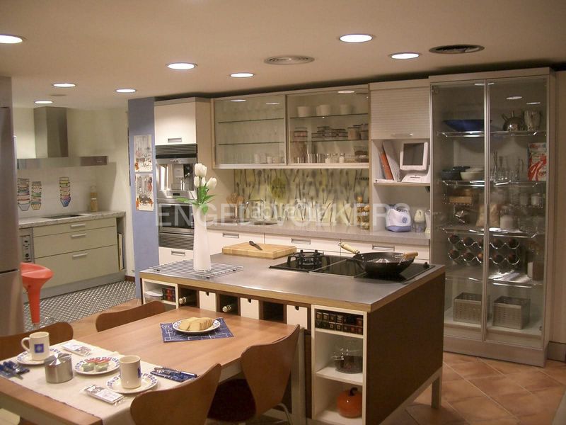 Foto d33dce29-b639-45c0-b4ef-3516f0068622. Local comercial a Centre Viladecans